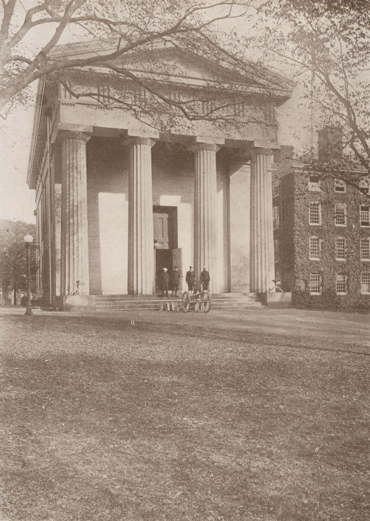 manning-exterior