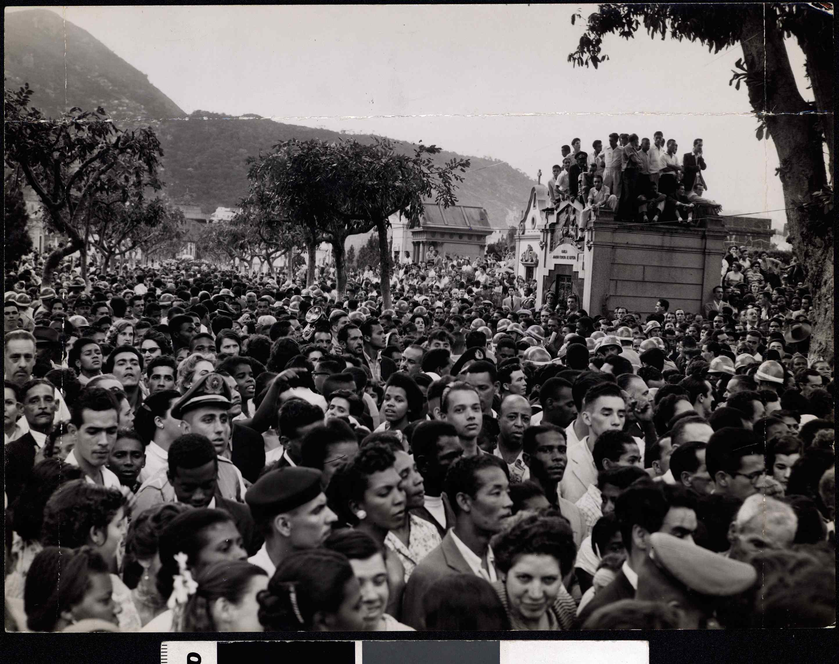 Carmen Miranda funeral