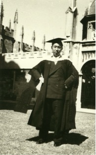 Wang Zuoliang, 1949. He received a master's in literature degree from Merton College, University of Oxford. His thesis, The Literary Reputation of John Webster to 1830, was later published by Salzburg University. Brown University Library holds a copy of the book.