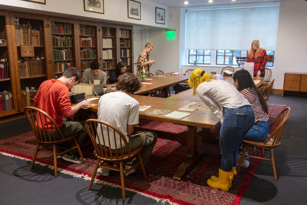 students viewing special collections