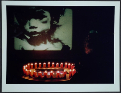 Fotografías de la instalación y la performance de Fernando Birri: Ars Magna Lucis et Umbrae. European Media Art Festival, 1992.