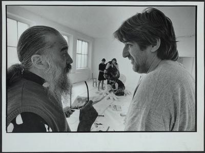 Fotografías de la instalación y la performance de Fernando Birri: Ars Magna Lucis et Umbrae. European Media Art Festival, 1992.