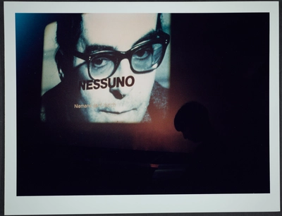 Fotografías de la instalación y la performance de Fernando Birri: Ars Magna Lucis et Umbrae. European Media Art Festival, 1992.