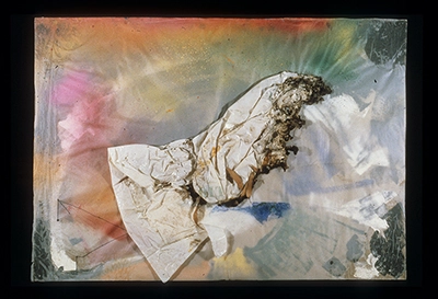 Diapositivas de L’occhio, il lupo, la luna nell’imbuto cosmico [El ojo, el lobo, la luna en el embudo cósmico]. Serie Fotoglifos.