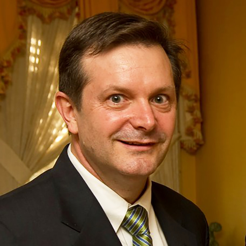 headshot of Dean Smith