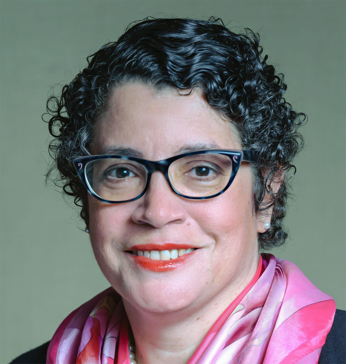 headshot of Amarillis Lugo de Fabritz